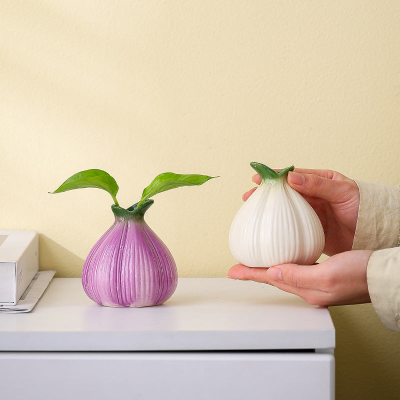 NNEDSZ 2 Pcs Creative Onion-Shaped Ceramic Vase for Hydroponic Plants - Cute INS Style Floral Decor for Living Room or Office(1 purple + 1 white)-0